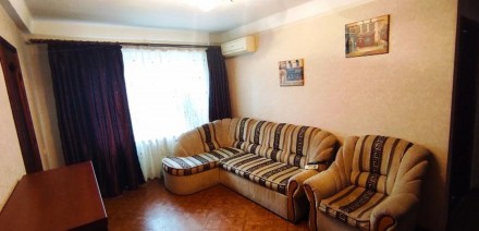 ТЕРМІНОВО! Продам 1-кімнатну квартиру з ремонтом в Шевченківському районі.

* . . фото 2