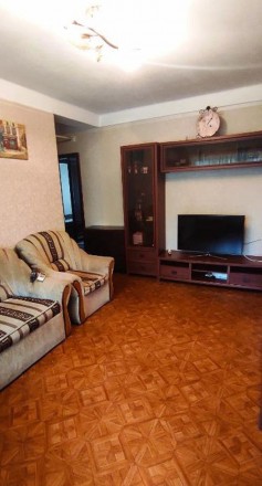 ТЕРМІНОВО! Продам 1-кімнатну квартиру з ремонтом в Шевченківському районі.

* . . фото 3