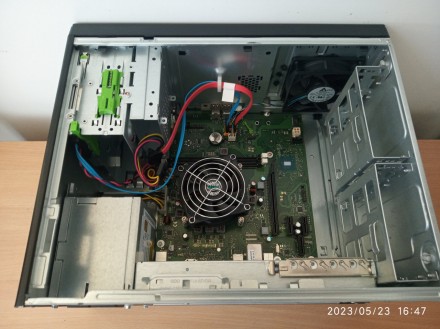 Настольные ПК Fujitsu ESPRIMO P557 i3-6100/4 Gb/ Intel HD 530 2Gb/M.2/USB3.0/DVI. . фото 5