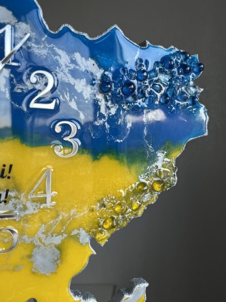Настенные часы "Карта Украины" – это воплощение красоты эпоксидной смолы в сочет. . фото 5