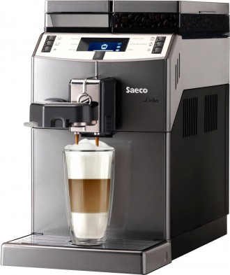 Saeco Lirika One Touch Cappuccino - простая в управлении, компактная, функционал. . фото 3