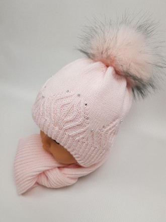 Детские польские зимние вязаные шапки на флисе с завязками и помпоном оптом для . . фото 3
