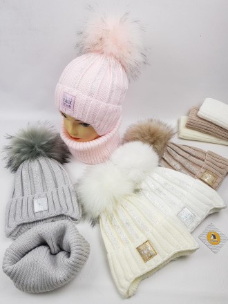 Дитячі польські зимові в'язані шапки на флісі з зав'язками оптом для дівчат, р.4. . фото 2