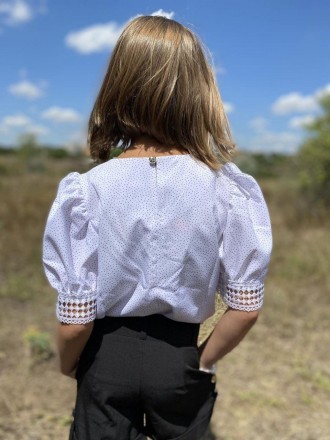 Блуза для дівчинки
	Тканина софт. Колір : білий та білий в горошок. Розміри:
	12. . фото 4