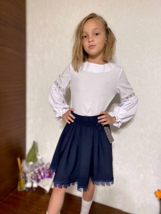 Блуза для дівчинки
	Тканина софт. Колір : білий та білий в горошок. Розміри:
	12. . фото 3