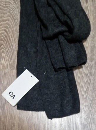 C&A.Німеччина шарф темно-сірий 140х40
акрил
 
. . фото 3