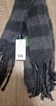 C&A.Германия шарф 180 х45
100% полиэстер
 
. . фото 3