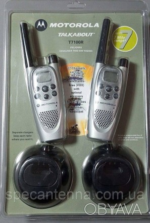 Радиостанции Motorola T7100R, комплект.Характеристики:
22 канала связи
Связь до . . фото 1