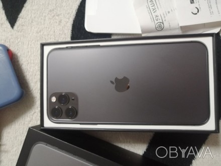 Продам свой личный телефон iPhone 11 Pro Max на 64 gb neverlock с одной симкой, . . фото 1