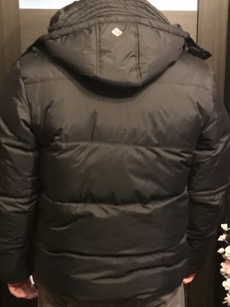 Новая тёплая куртка зима с капюшоном размер 46-48 верх плащёвки плотная качестве. . фото 4