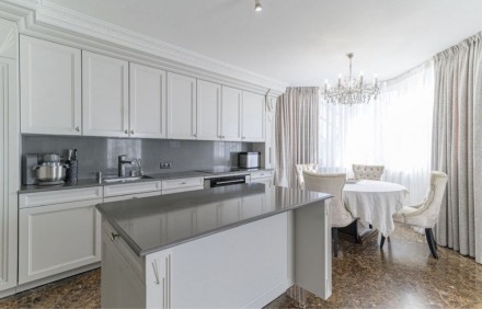 Продаж 4к квартиры в ЖК Сонячна Брама. Киев. фото 1 Продаж 4к квартиры в ЖК Сонячна Брама. Киев. фото 1