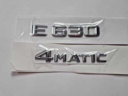 Е630 , S630 , AMG, 4matic 
Матеріал:ABS
Кріпляться на липку стрічку (тримаютьс. . фото 3
