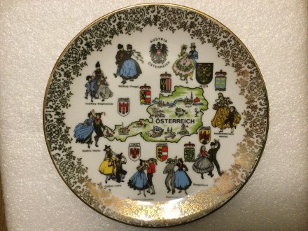 Продам подборку сувенирных тарелок с изображением карт разных стран, городов, мо. . фото 8