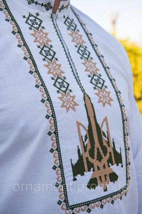 
Вишиванка чоловіча біла — патріотична українська сорочка, виготовлена з натурал. . фото 6