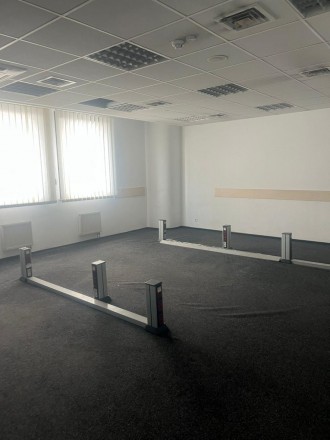 Аренда просторного офиса в центре Киева в Бизнес Центре класса " В " по адресу Б. Центр. фото 3