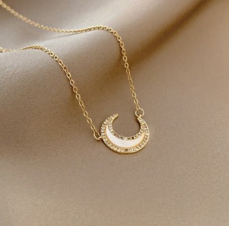 Чарівне сріблясте намисто, що втілює в собі магію місяця. Підвіска у формі півмі. . фото 3
