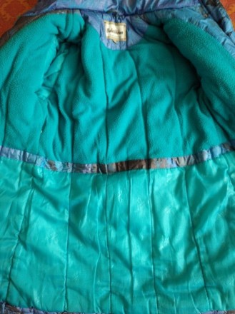 Зимняя плотная на флисе курточка , пальто для дома, двора на девочку ,р.146.
ПО. . фото 4