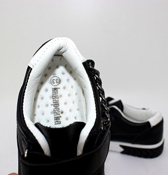 Модні чорні кросівки з ланцюжком для дівчинки чорний. . фото 8