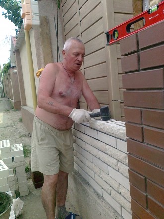 Ищу работу по кладке облицовочного кирпича. Мне-61 год, проживаю в Николаевской . . фото 5