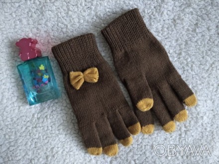 Новые перчатки девочкам средней- старшей школы или взрослым, Сток.
Цвет - защит. . фото 1