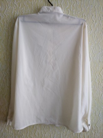 Женская блузка, Сирия.
Цвет - кремовый, по ткани идут мелкие зацепки.
ПОГ 46 с. . фото 3