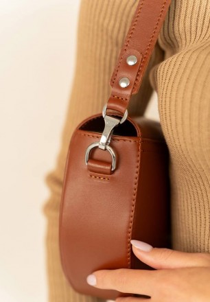 Жіноча шкіряна сумка Kira - напівкругла сумка з натуральної шкіри, яка поєднує е. . фото 7