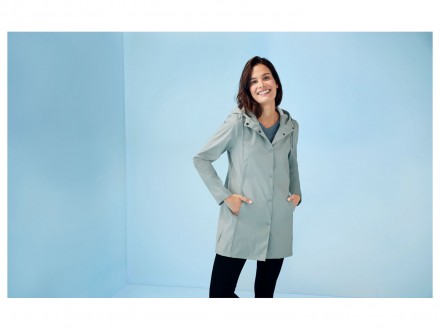 Удлинненая куртка-дождевик от бренда Crivit (Германия). В такой одежде не страше. . фото 3