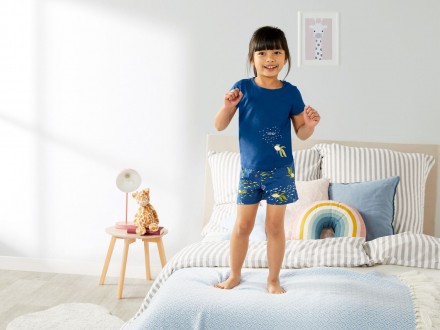Летняя детская трикотажная пижама. Комплект состоит из шортиков и футболки. В га. . фото 2