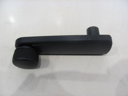 Ручка стеклоподъемника передней двери для автомобиля Volkswagen Transporter 4 (9. . фото 3
