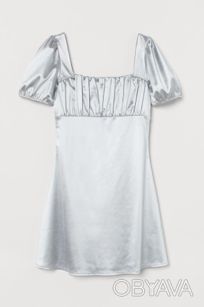 Короткое платье из мягкой ткани с квадратным вырезом, грудью с драпированной под. . фото 1