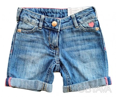 Шорти з кишенями, виготовленими з м'якого промитого джинсового джинсу з вишитими. . фото 1