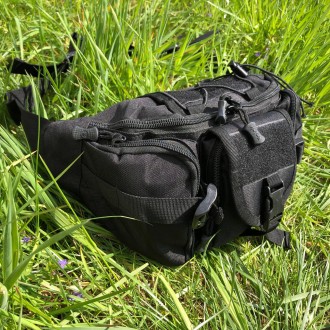 Стильна та містка тактична сумка з блискавкою та фастексом. Ця сумка має кілька . . фото 46