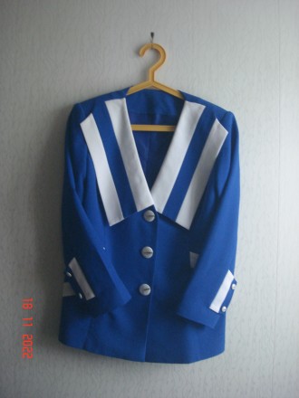 Предлагается к продаже женский пиджак синего цвета морской тематики. Размер 48-5. . фото 3