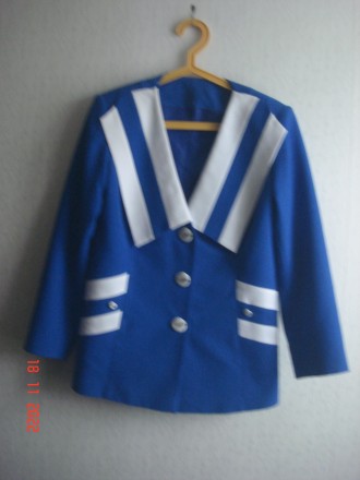 Предлагается к продаже женский пиджак синего цвета морской тематики. Размер 48-5. . фото 2