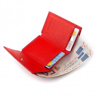 Червоний гаманець маленький, компактний з кишенею для монет, виготовлений з нату. . фото 5