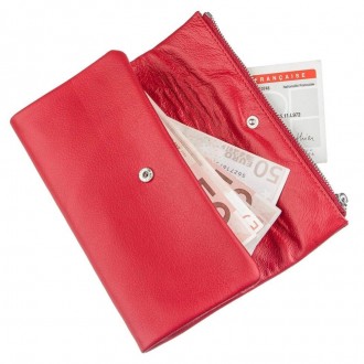 Червоний зручний гаманець виготовлений з м'якої фактурної натуральної шкіри
Розм. . фото 3