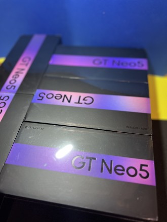 Ціна в оголошенні за Realme GT Neo 5 16/1tb 150w CN, кольори - фіолетовий та чор. . фото 4