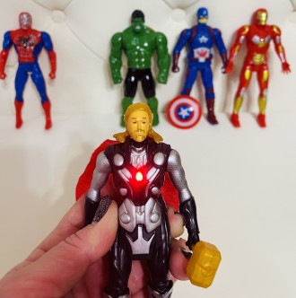 Набор героев "Супергерои" , фигурка 19 см, светится, на батарейках, подвижные де. . фото 7
