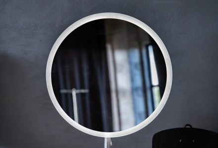 Led-дзеркало "Amor" - сучасна модель класичної візуалізації дзеркал. Виріб краси. . фото 3