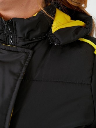 
Куртка с застежкой молния, спереди по центру, плюс застежка кнопки, с накладным. . фото 7