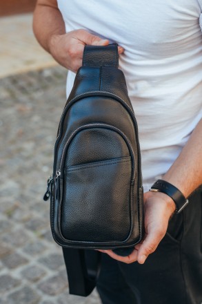
Мужской кожаный рюкзак-слинг на одно плечо TidinBag 7909 черный
Характеристики
. . фото 5