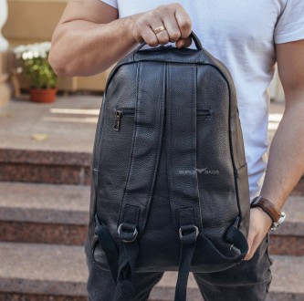 
Мужской кожаный рюкзак для ноутбука и поездок Tiding Bag B2-14657A черный
 
Хар. . фото 9
