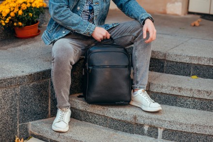 
Классический мужской рюкзак городской черный натуральная кожа Tiding Bag B72-57. . фото 9