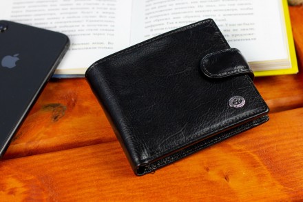 
Стильное кожаное мужское портмоне ST Leather В103 
 
 
 
Характеристики:
	Матер. . фото 8