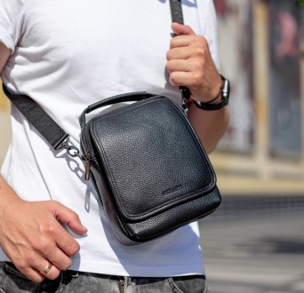 Чоловіча сумка через плече з клапаном
 
Характеристики: 
	Матеріал: натуральна ш. . фото 5