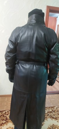 Плащ-пальто, кожаный, длинный, производство Корея, цвет - черный, с утепленной п. . фото 5