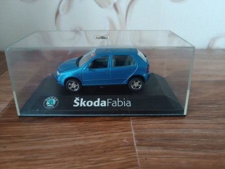 Машинка металлическая Skoda Fabia 1.43. Чехия.
Литая масштабная модель легковог. . фото 2
