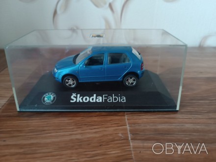Машинка металлическая Skoda Fabia 1.43. Чехия.
Литая масштабная модель легковог. . фото 1