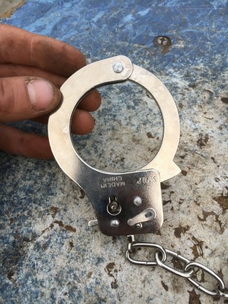 Продам Наручники дитячі наручники наручники дитячі залізні іграшка 
, якісний ст. . фото 3