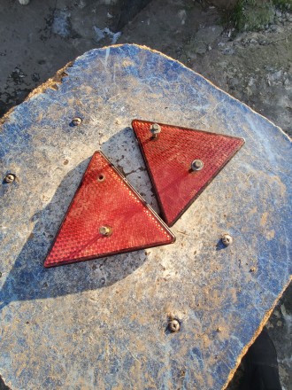 Продам Катафоти відбивачі трикутник червоний катафот вантажівки причепа ідеал СР. . фото 9